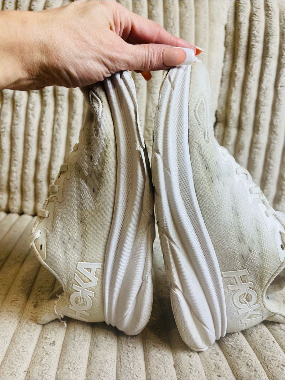 HOKA One One Clifton 9 Women’s Running Shoes White Mesh Lightweight - Picture 5 of 8